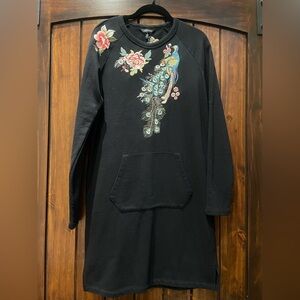 NWT DRIFTWOOD Layla black embroidered peacock floral sweatshirt dress women’s S